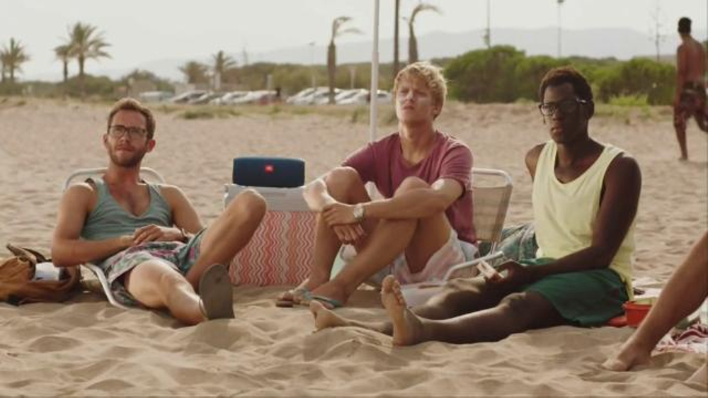 JBL Bluetooth Speakers TV Commercial, 'Beach'