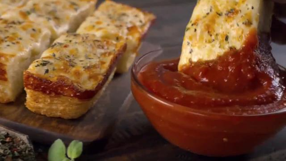 Little Caesars Pizza Caja Combinada TV Commercial, 'Ambos'
